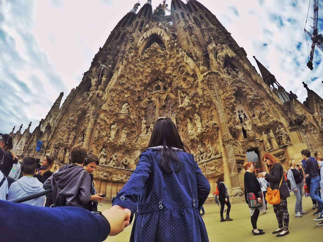 Jinhai and Shuwei in front of sagrada familia